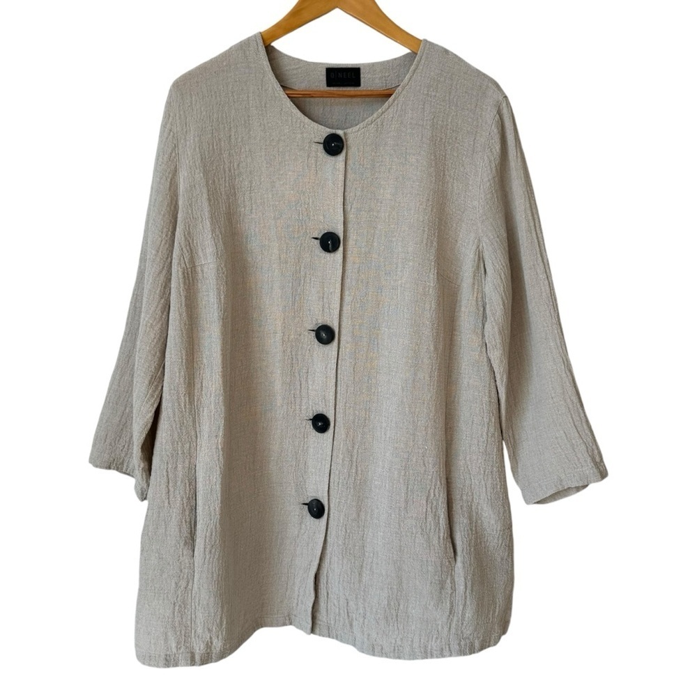 Beige Textured Button-Front Women's Top